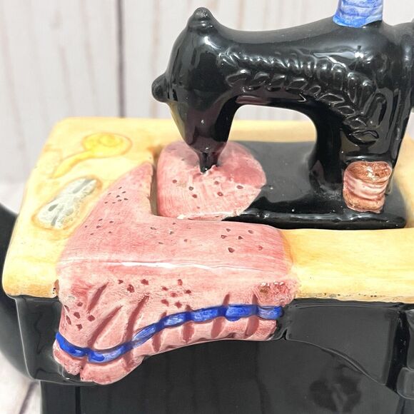 Cardinal Inc & World Bazaars  Teapot Ceramic Sewing Machine Vintage Collectible - Picture 11 of 16